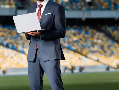 DEVENIR CHARGÉ DE MARKETING SPORTIF
