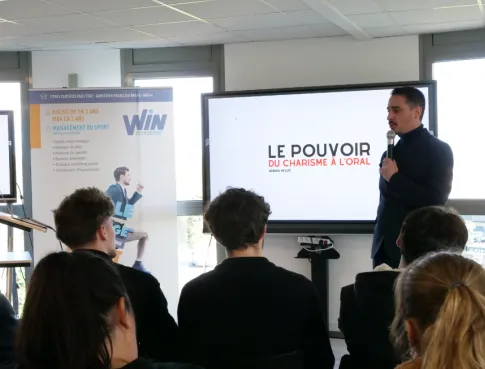 Gagner l&rsquo;attention de son public : la prise de parole, un levier du marketing sportif