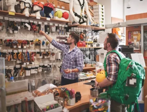 Se sp&eacute;cialiser apr&egrave;s une licence pour &eacute;voluer dans le sport business