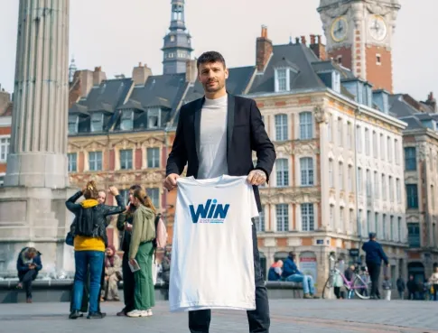 mathieu-debuchy-parrain-de-win-sport-school-lille