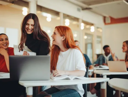 Pourquoi choisir une &eacute;cole sp&eacute;cialis&eacute;e rassure les familles ?