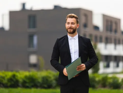Derri&egrave;re les contrats : comment travailler dans l&rsquo;ombre des athl&egrave;tes ? 