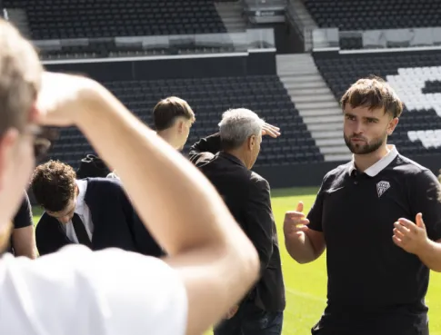 Le r&ocirc;le du sport dans l'insertion professionnelle et sociale des jeunes 