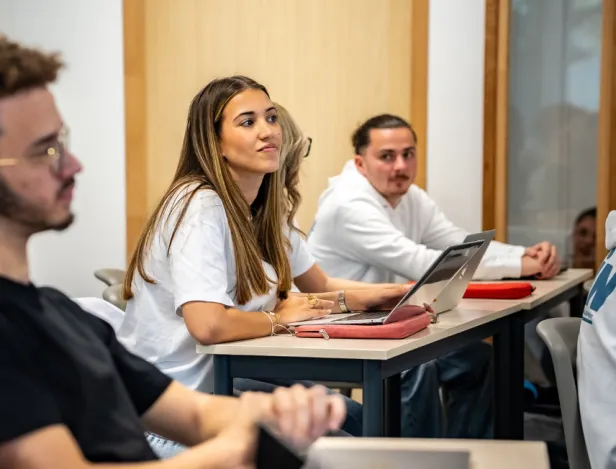 les-grands-qui-inspirent-nos-etudiants-win-sport-school-toulouse