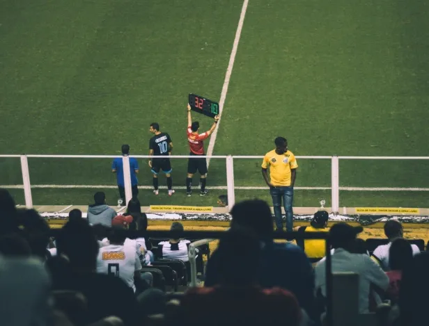 ecoles-specialisees-gagnent-terrain-face-formations-generalistes