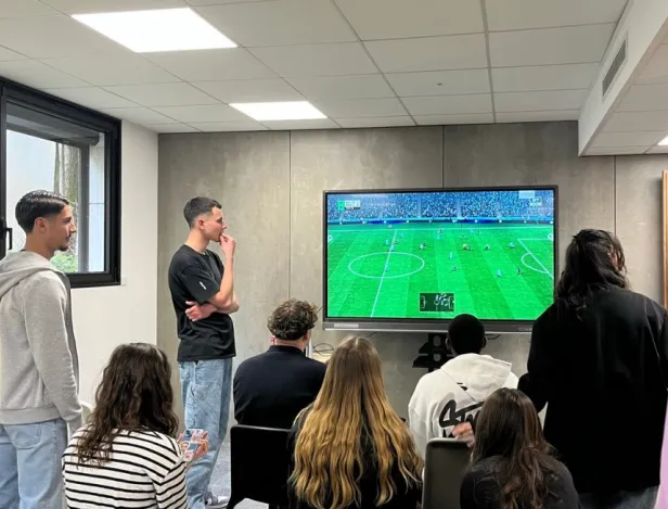 un-tournoi-e-sport-qui-revele-les-realites-du-sport-business-alternance-(2)