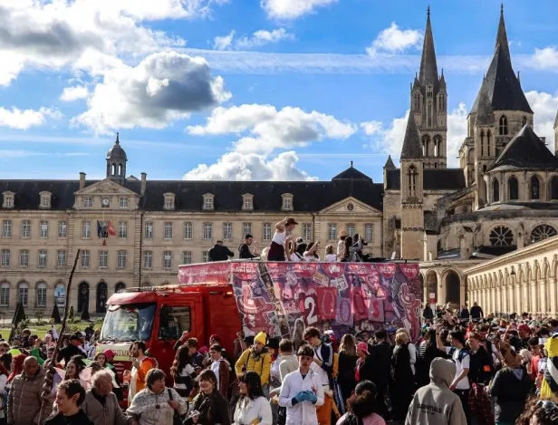 Carnaval-&eacute;tudiant-Caen-Win-Sport-School