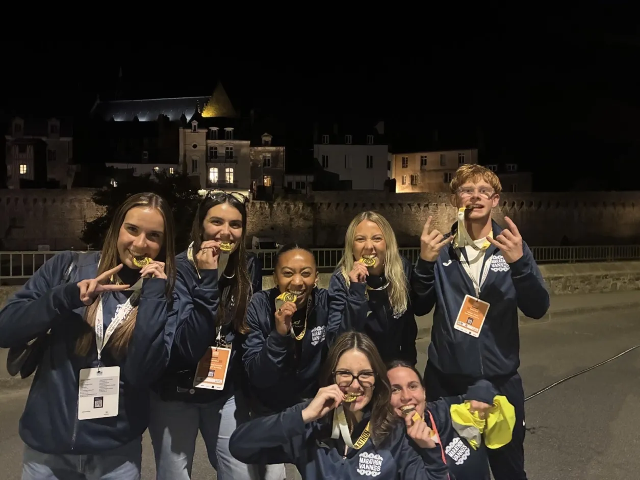 bénévoles-management-sportif-2025-marathon-vannes-morbihan-marathondevannes-run-courses